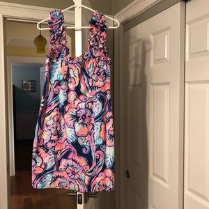Lilly dress size 6. New without tags.